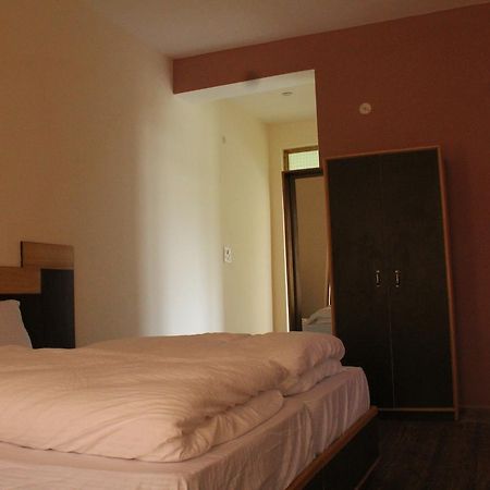 Hotel Kasdar Ladakh Лех Экстерьер фото